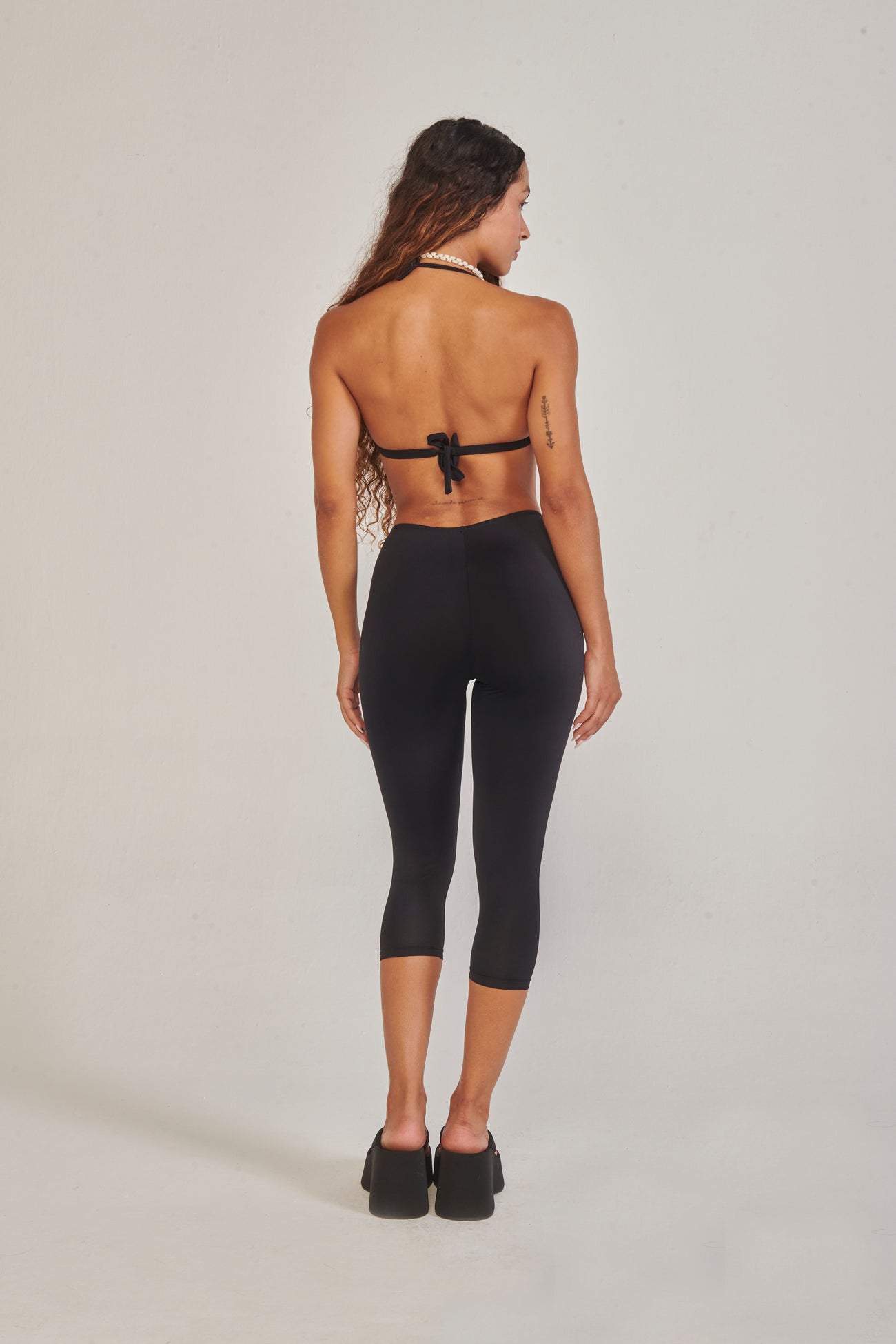 Calça Capri Preta