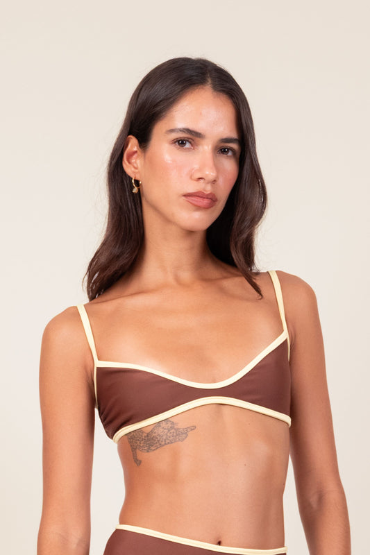 Top Ondas Viés Marrom