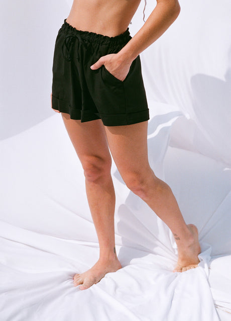 Short Linho Preto