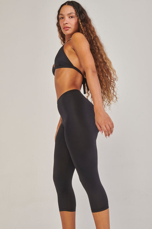 Calça Capri Preta