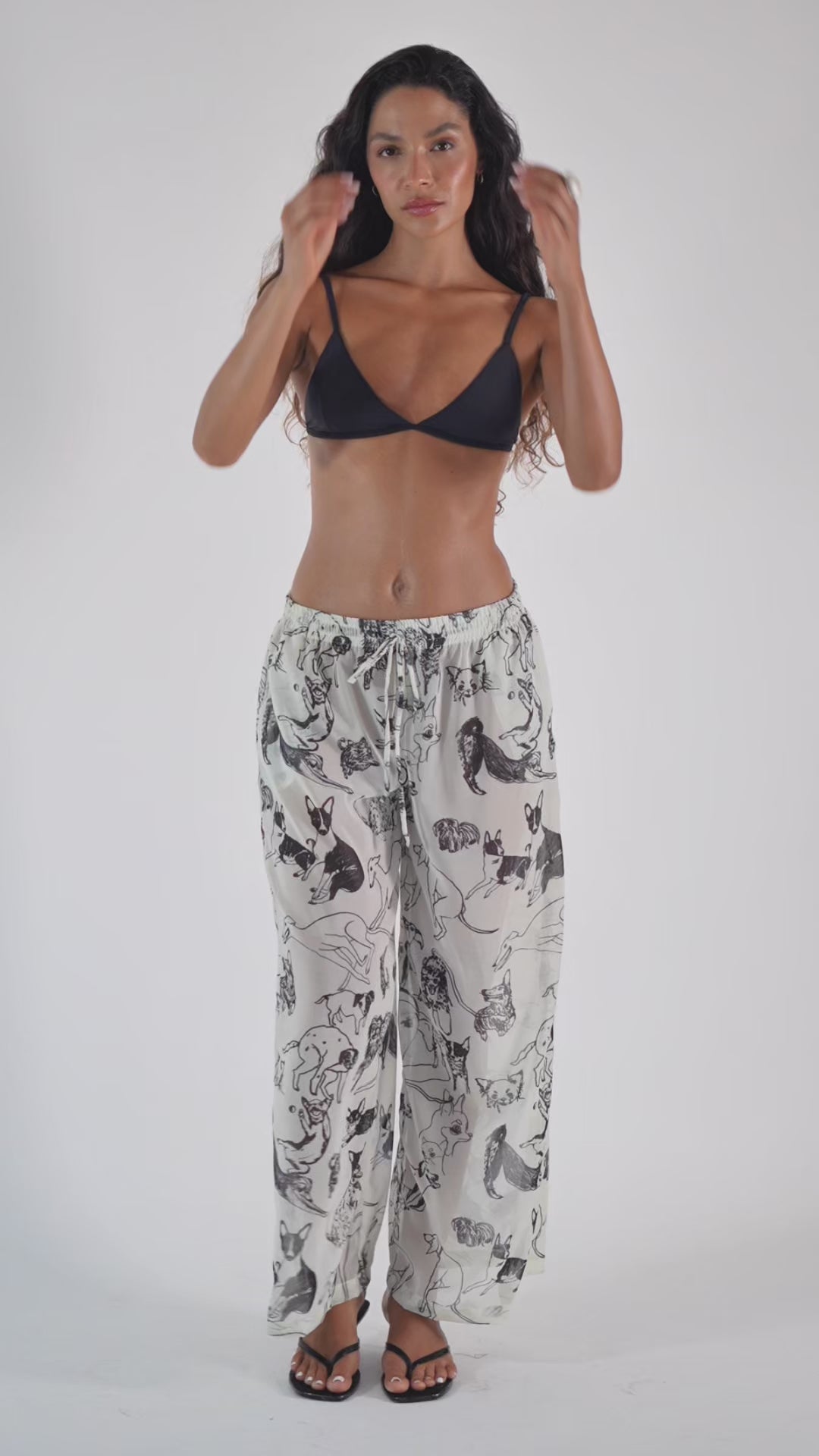 Calça Crepe Cachorrada